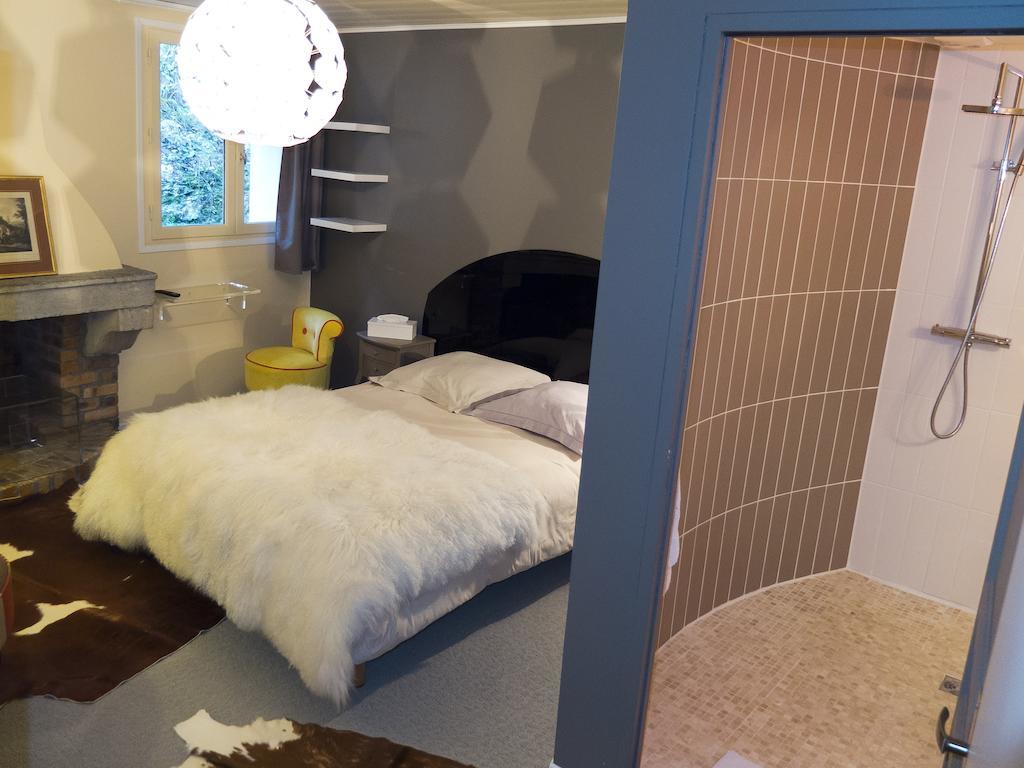 Hotel Au Fil De L'Eau - La Malate Besançon Quarto foto