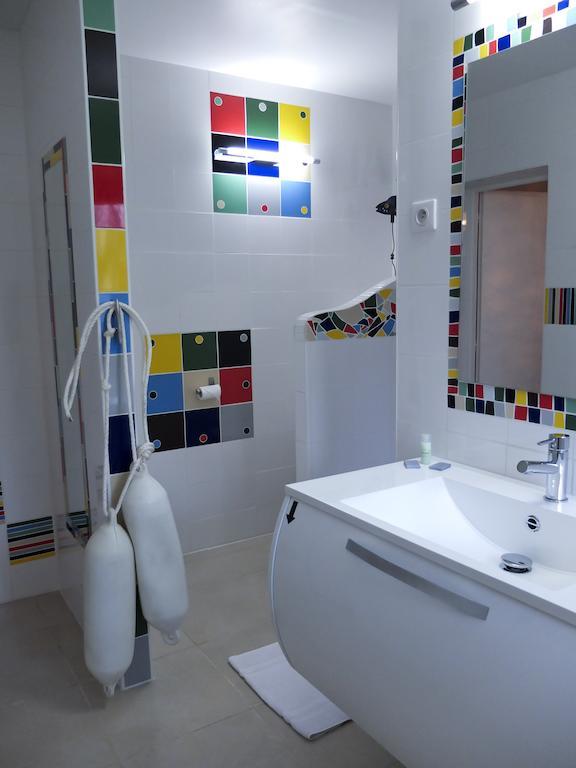 Hotel Au Fil De L'Eau - La Malate Besançon Quarto foto