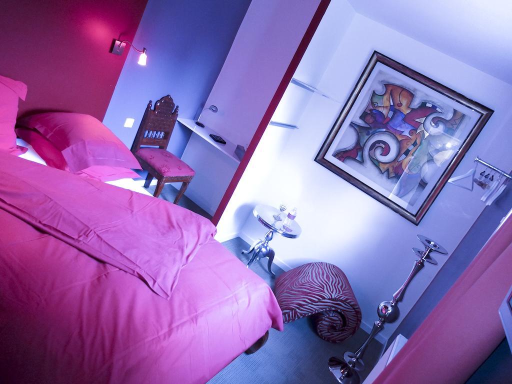 Hotel Au Fil De L'Eau - La Malate Besançon Quarto foto